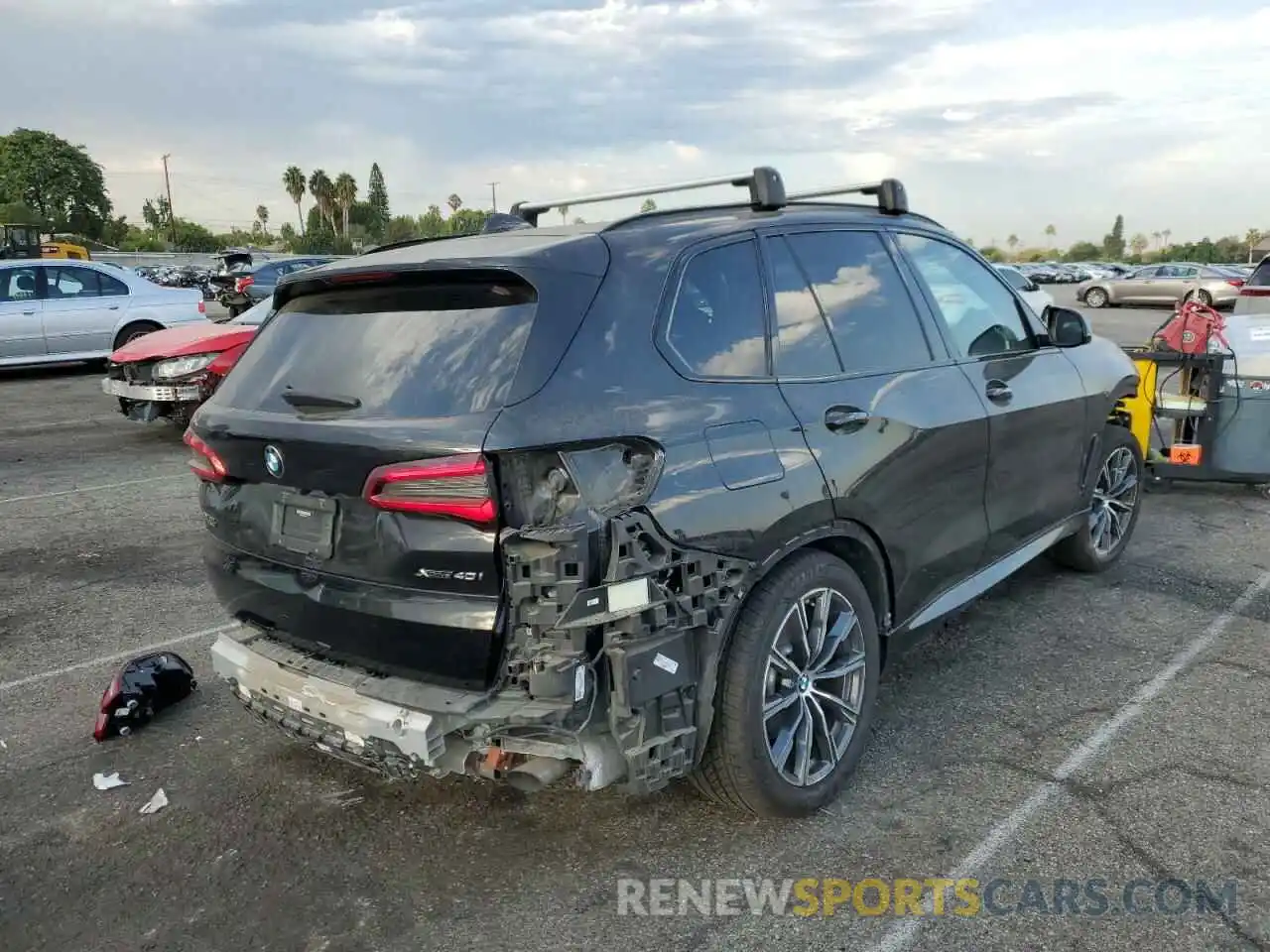 4 Photograph of a damaged car 5UXCR6C58KLL14475 BMW X5 2019