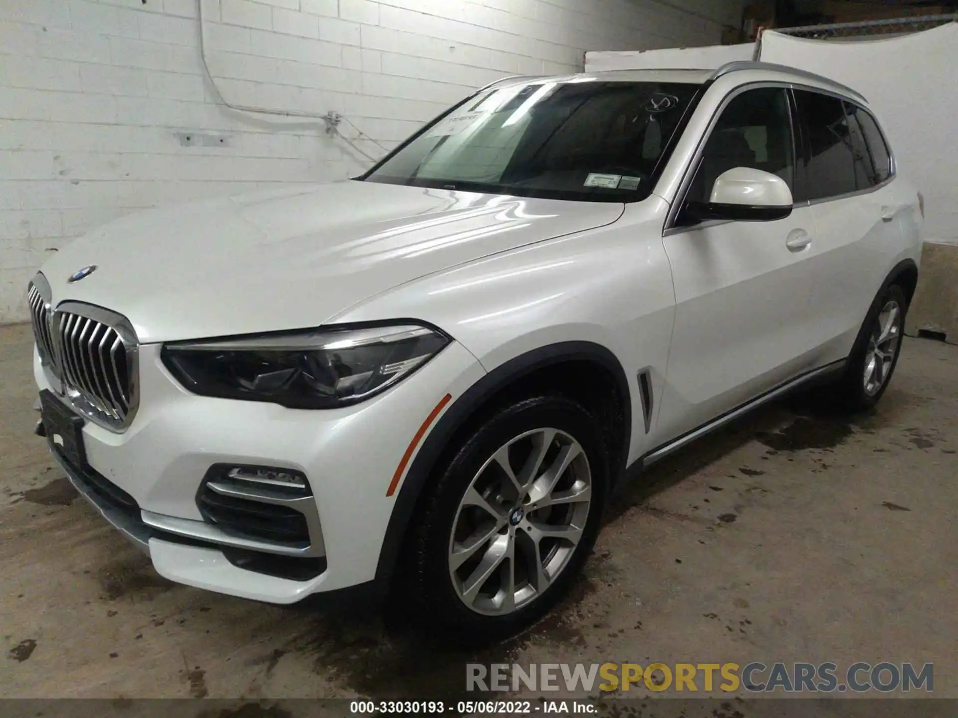 2 Photograph of a damaged car 5UXCR6C58KLL38372 BMW X5 2019