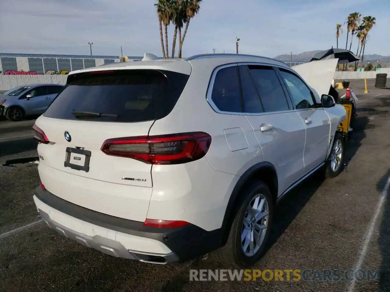 4 Photograph of a damaged car 5UXCR6C58KLL38520 BMW X5 2019