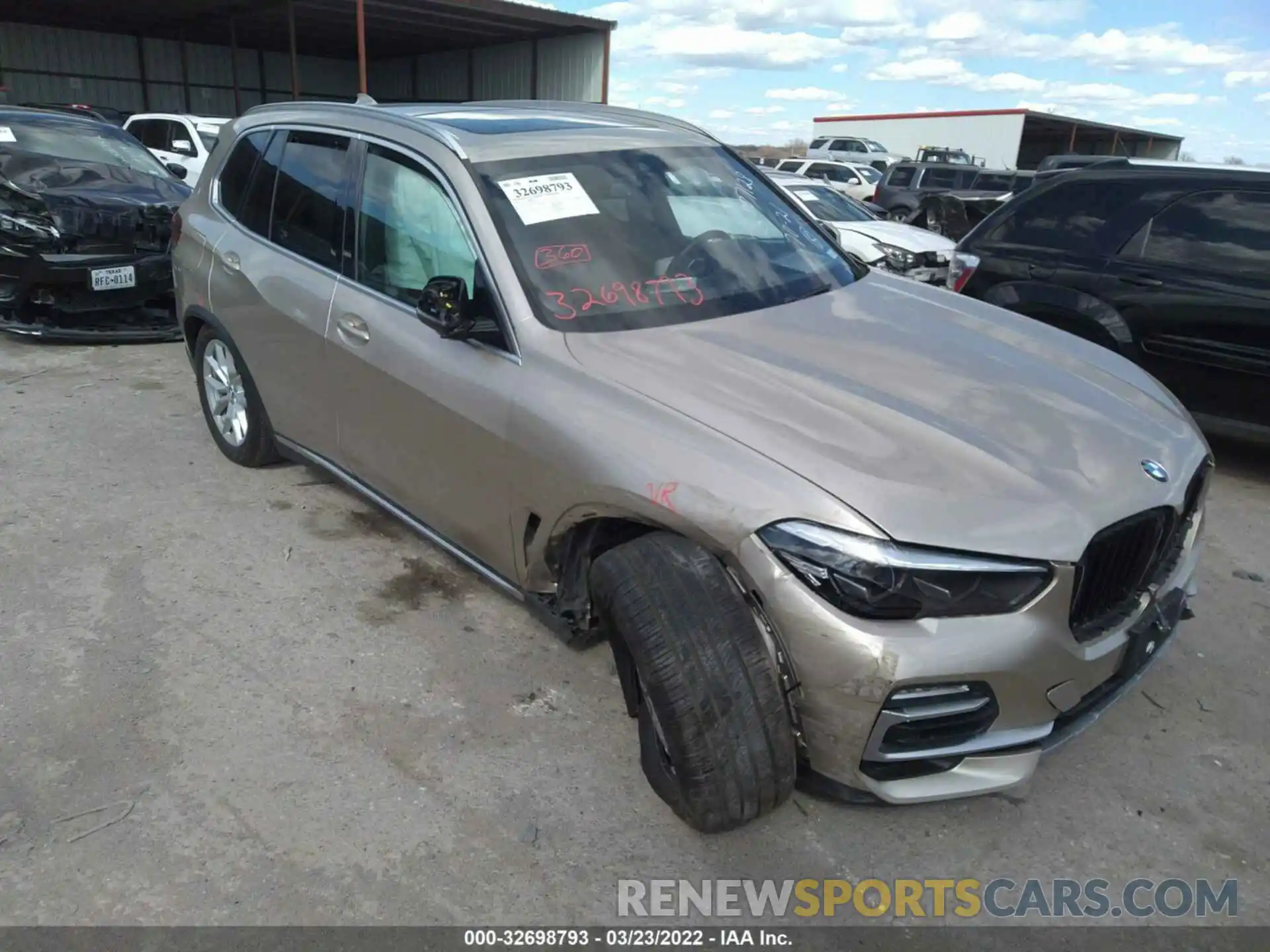 1 Photograph of a damaged car 5UXCR6C58KLL40901 BMW X5 2019