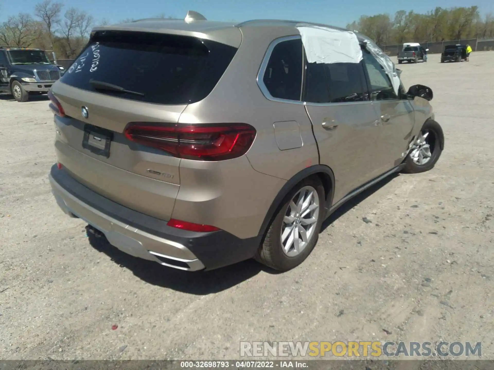 4 Фотография поврежденного автомобиля 5UXCR6C58KLL40901 BMW X5 2019