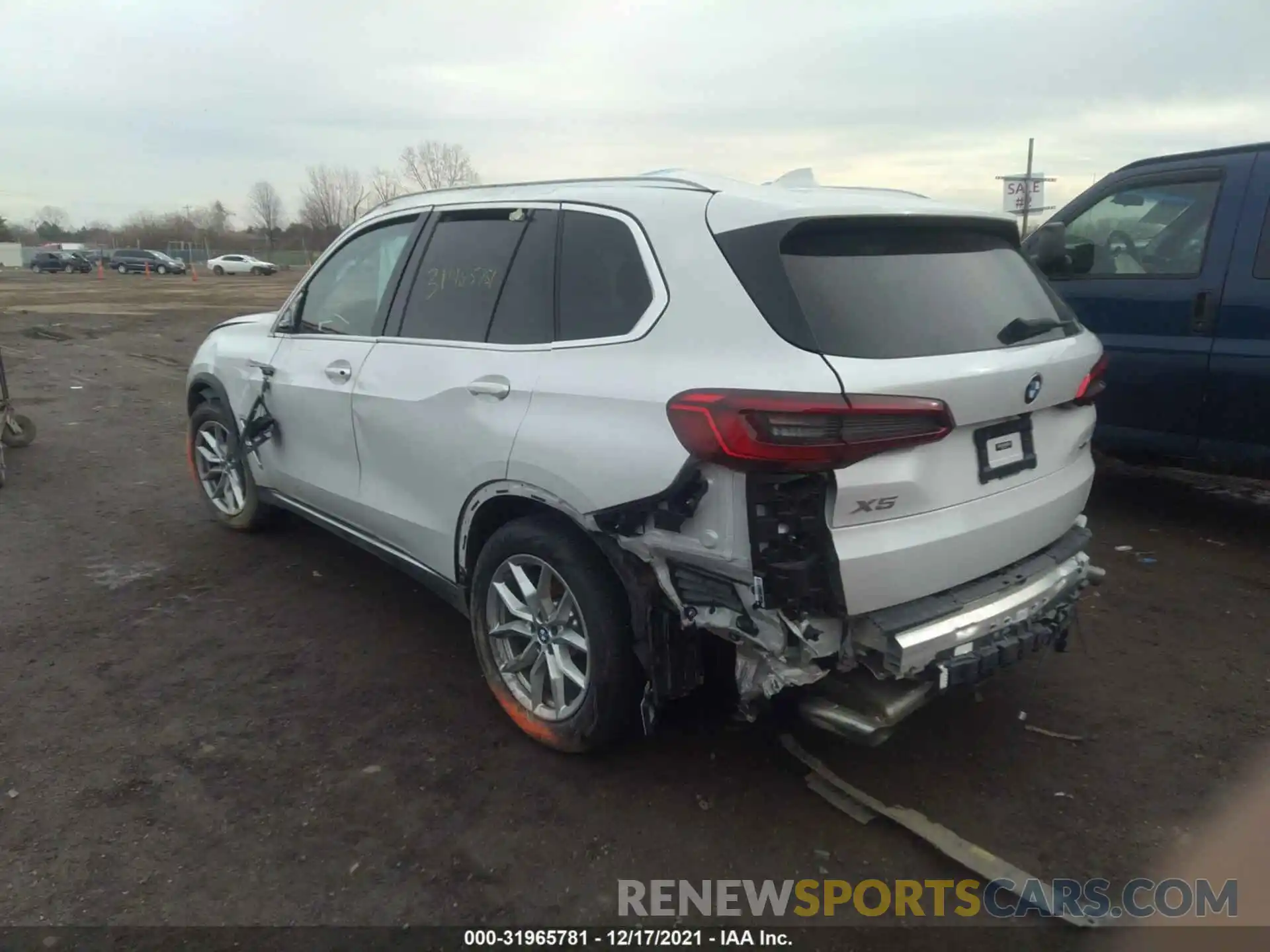 3 Photograph of a damaged car 5UXCR6C58KLL61926 BMW X5 2019