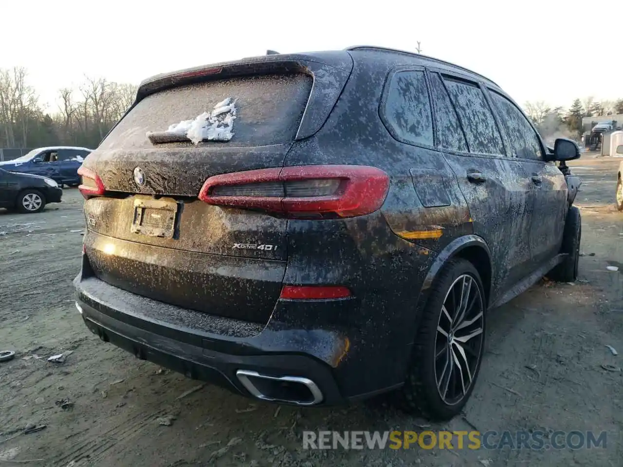 4 Photograph of a damaged car 5UXCR6C58KLL62980 BMW X5 2019