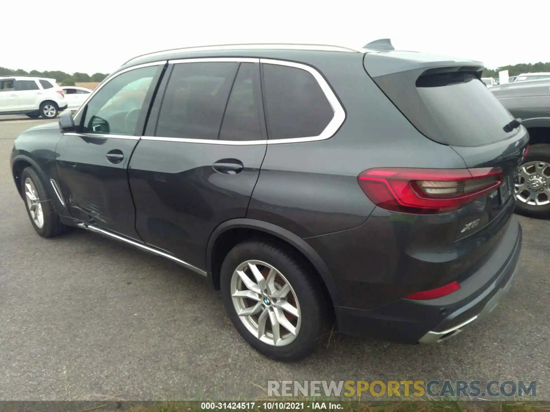 3 Photograph of a damaged car 5UXCR6C59KLK79736 BMW X5 2019