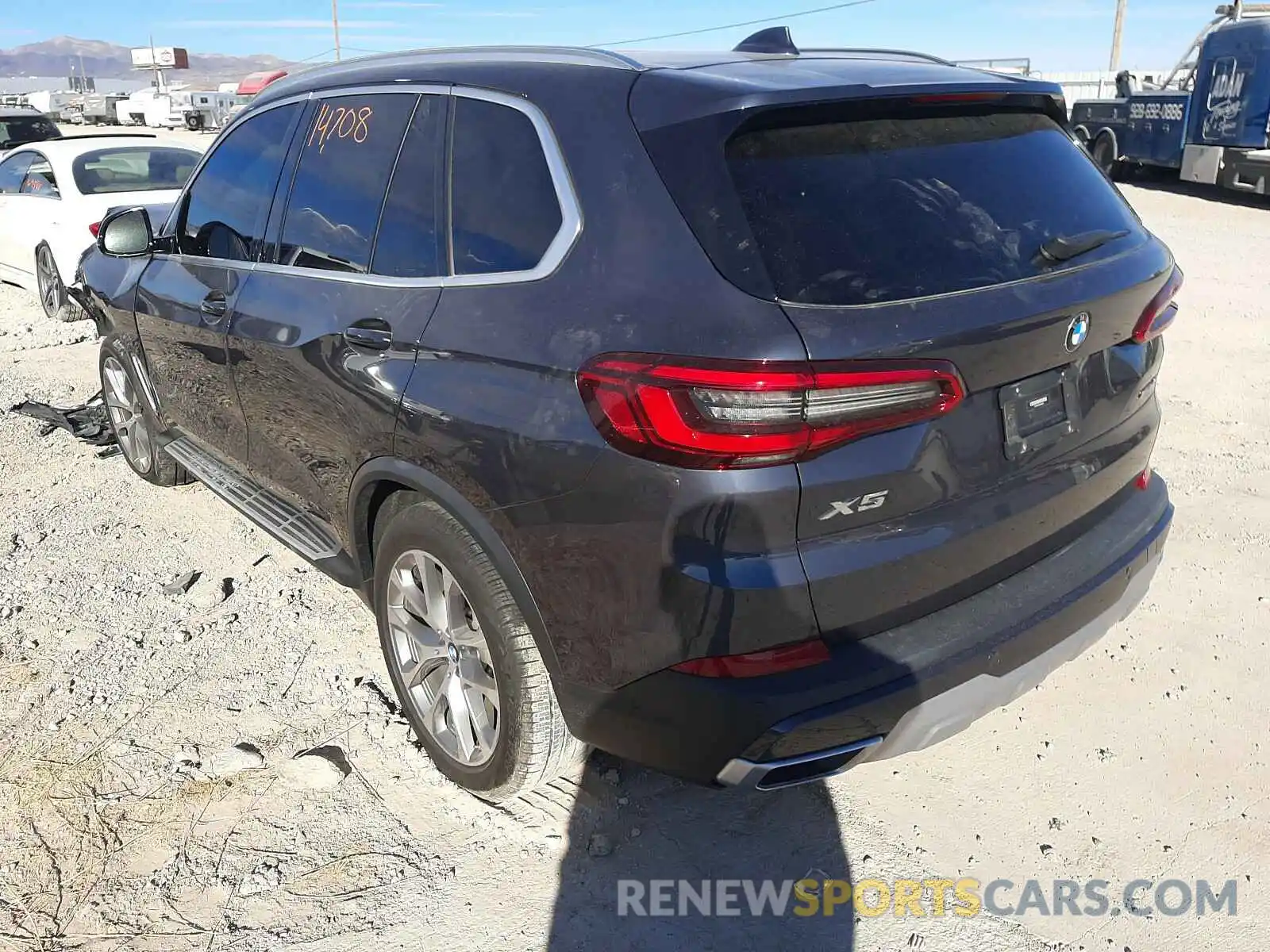 3 Photograph of a damaged car 5UXCR6C59KLK83284 BMW X5 2019