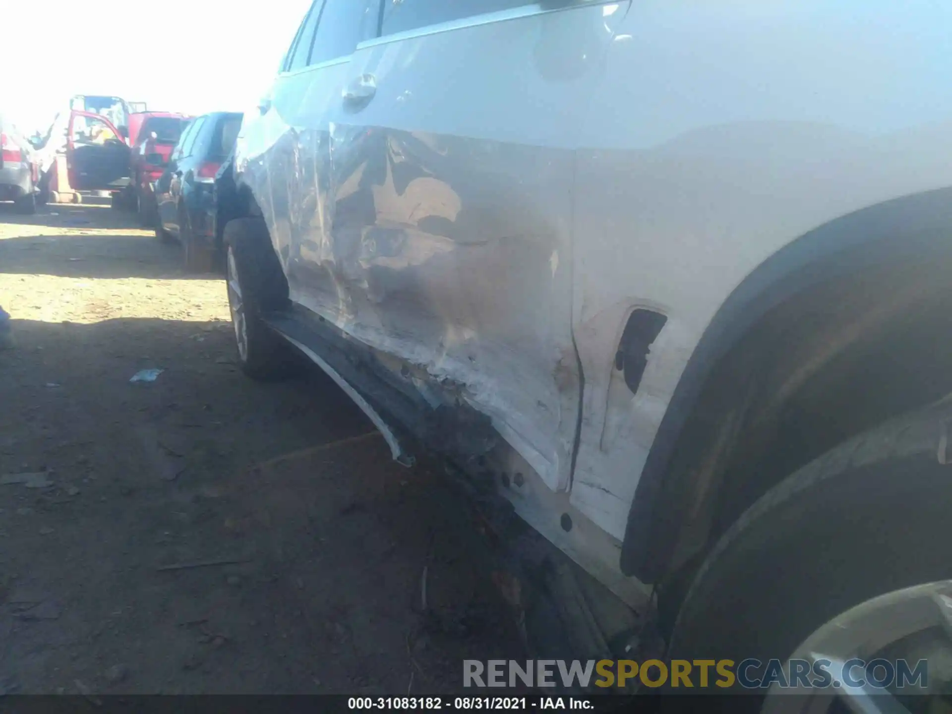 6 Photograph of a damaged car 5UXCR6C59KLK85133 BMW X5 2019