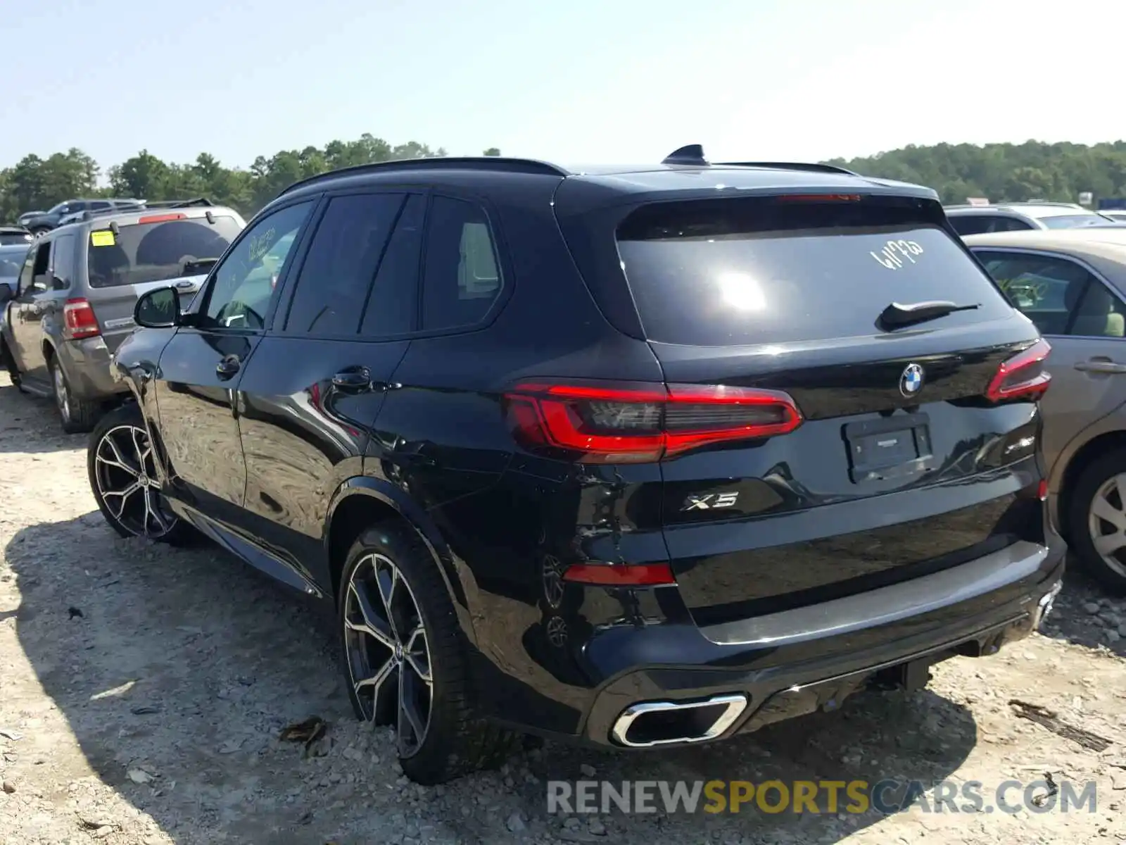 3 Photograph of a damaged car 5UXCR6C59KLK87013 BMW X5 2019