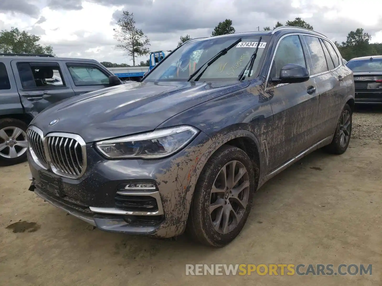 2 Photograph of a damaged car 5UXCR6C59KLL00617 BMW X5 2019