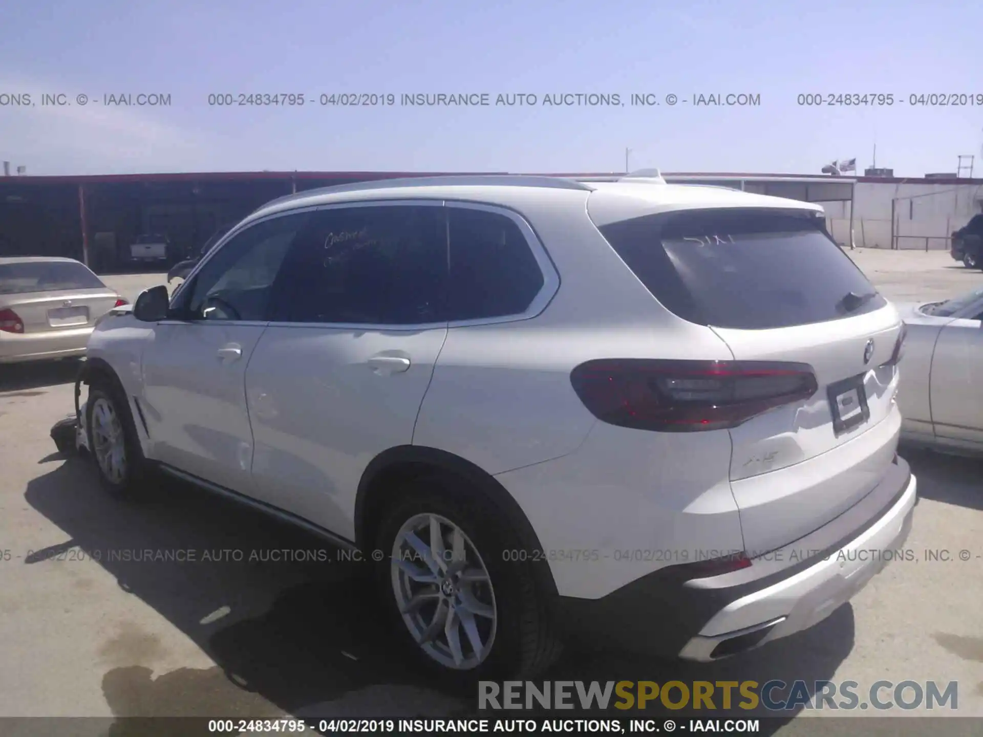 3 Photograph of a damaged car 5UXCR6C59KLL05624 BMW X5 2019