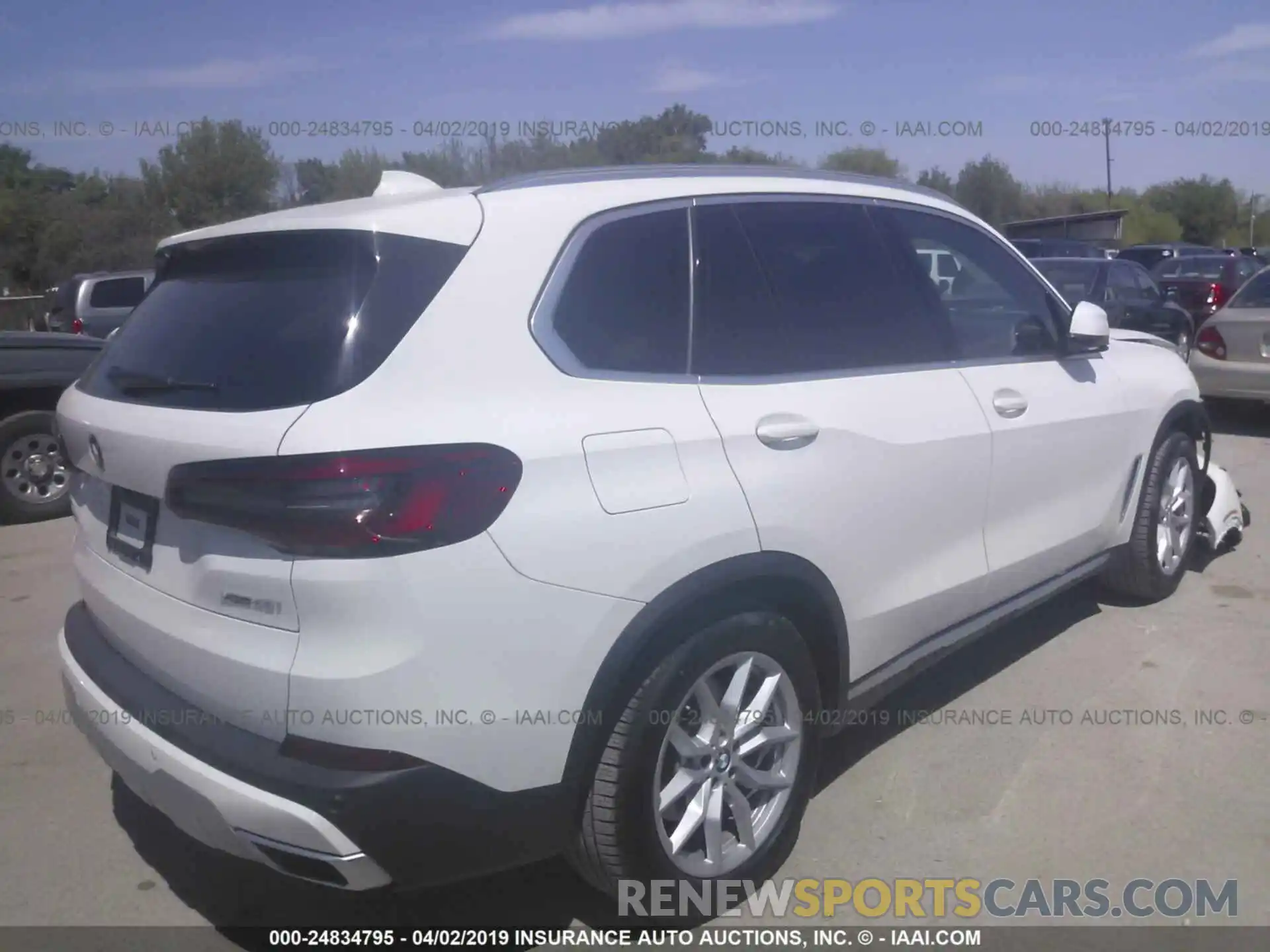 4 Photograph of a damaged car 5UXCR6C59KLL05624 BMW X5 2019