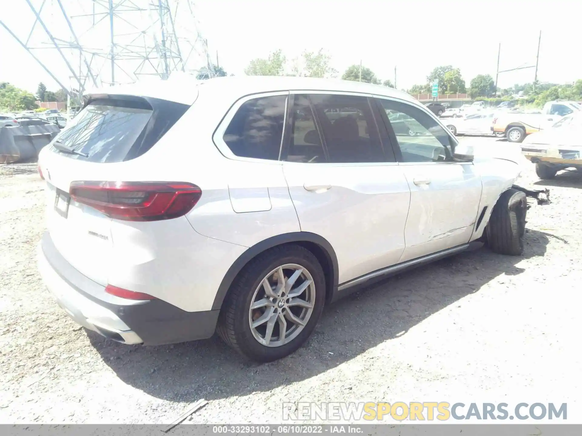 4 Photograph of a damaged car 5UXCR6C59KLL08944 BMW X5 2019