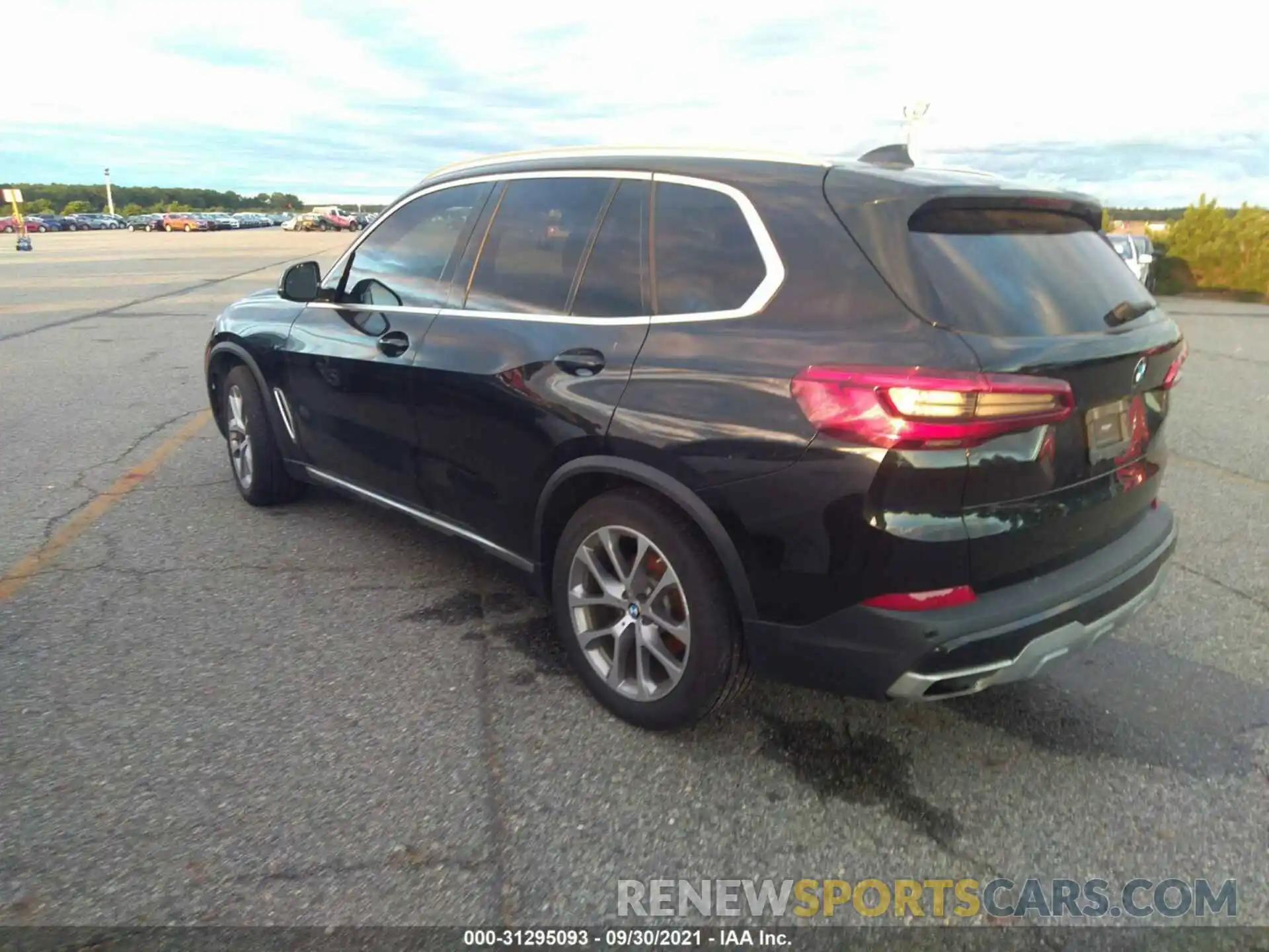 3 Photograph of a damaged car 5UXCR6C59KLL11147 BMW X5 2019