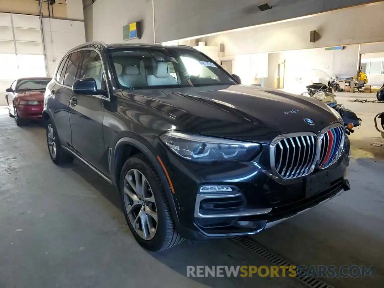 1 Фотография поврежденного автомобиля 5UXCR6C59KLL11570 BMW X5 2019