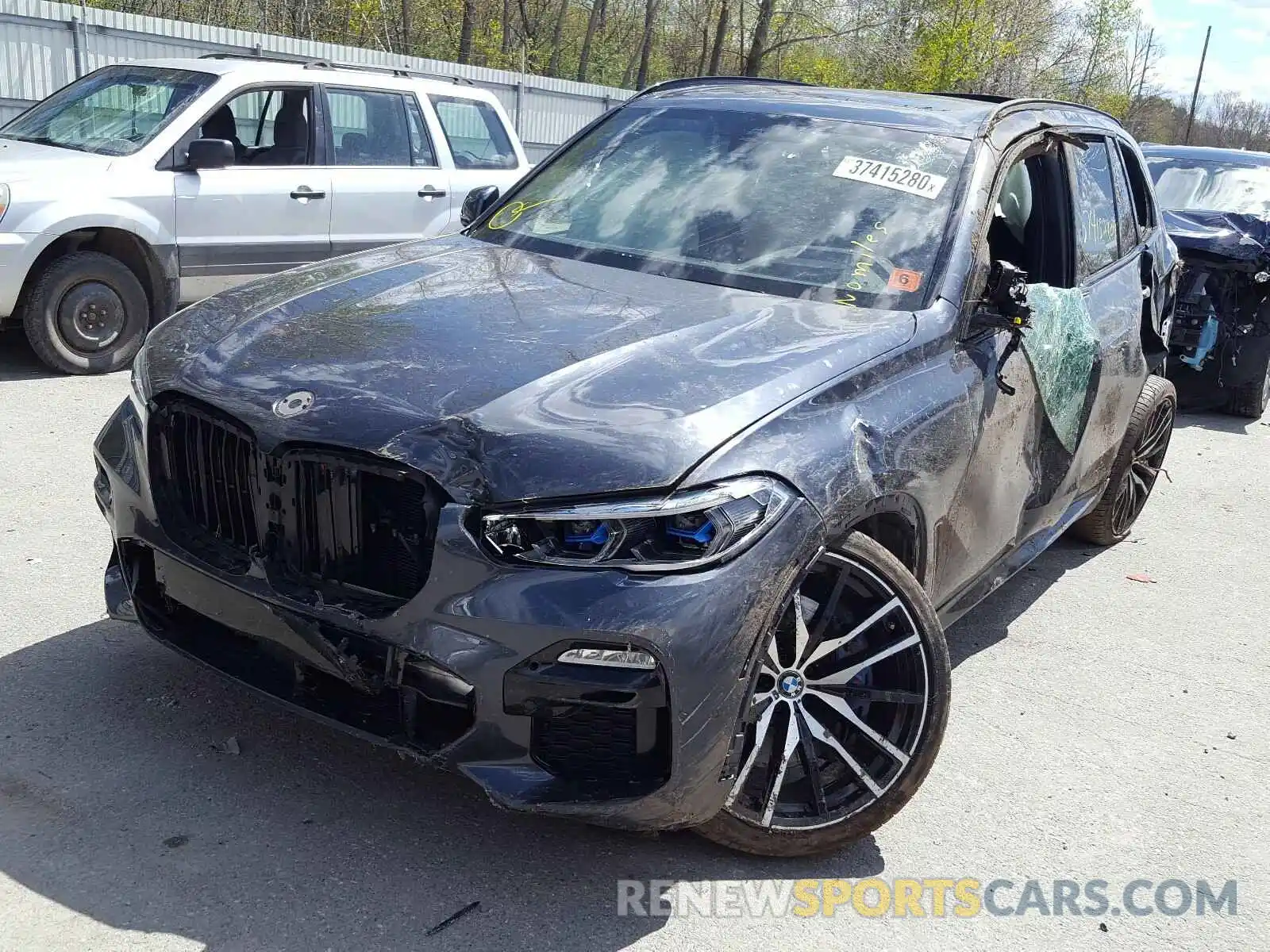 2 Photograph of a damaged car 5UXCR6C59KLL21578 BMW X5 2019
