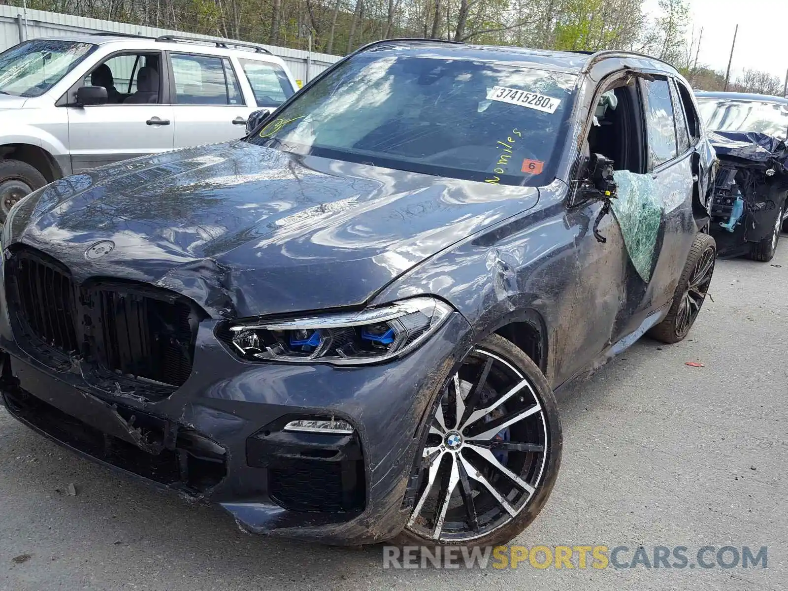 9 Photograph of a damaged car 5UXCR6C59KLL21578 BMW X5 2019