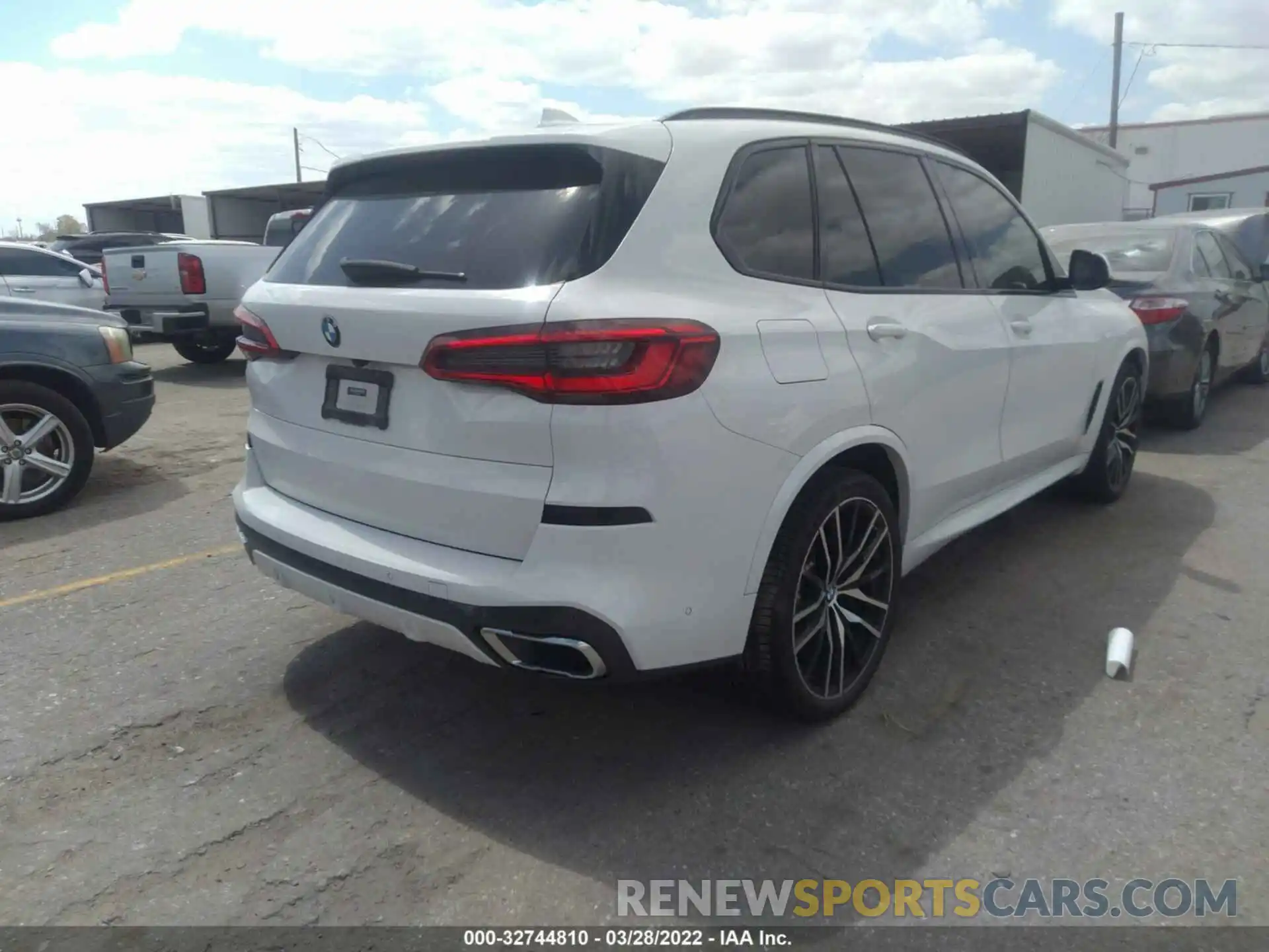 4 Фотография поврежденного автомобиля 5UXCR6C59KLL22410 BMW X5 2019