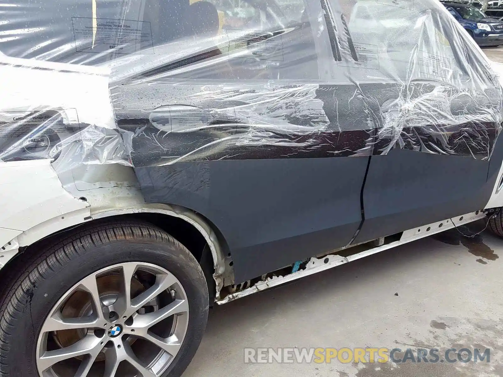 9 Photograph of a damaged car 5UXCR6C59KLL31351 BMW X5 2019