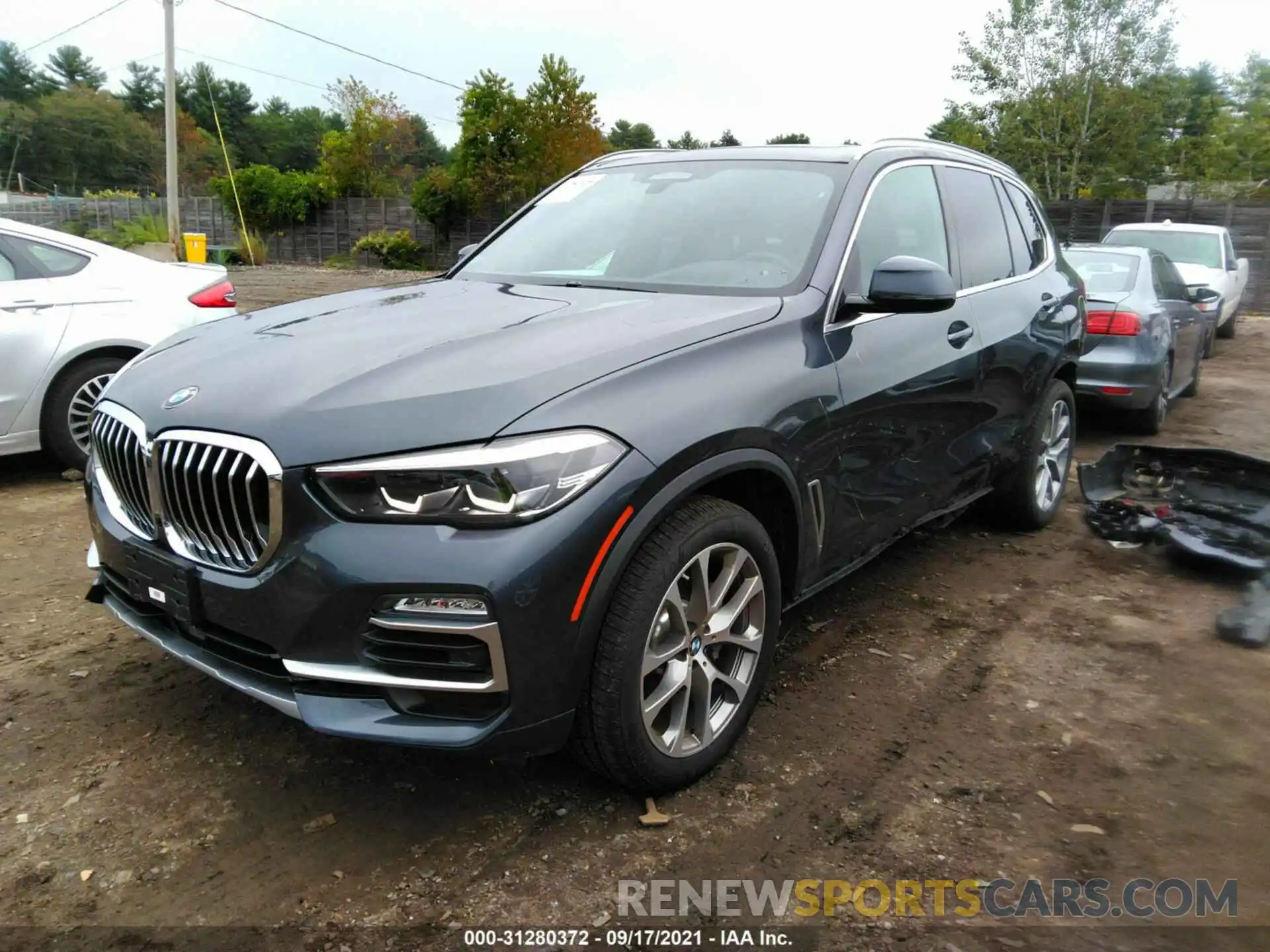 2 Фотография поврежденного автомобиля 5UXCR6C59KLL40003 BMW X5 2019