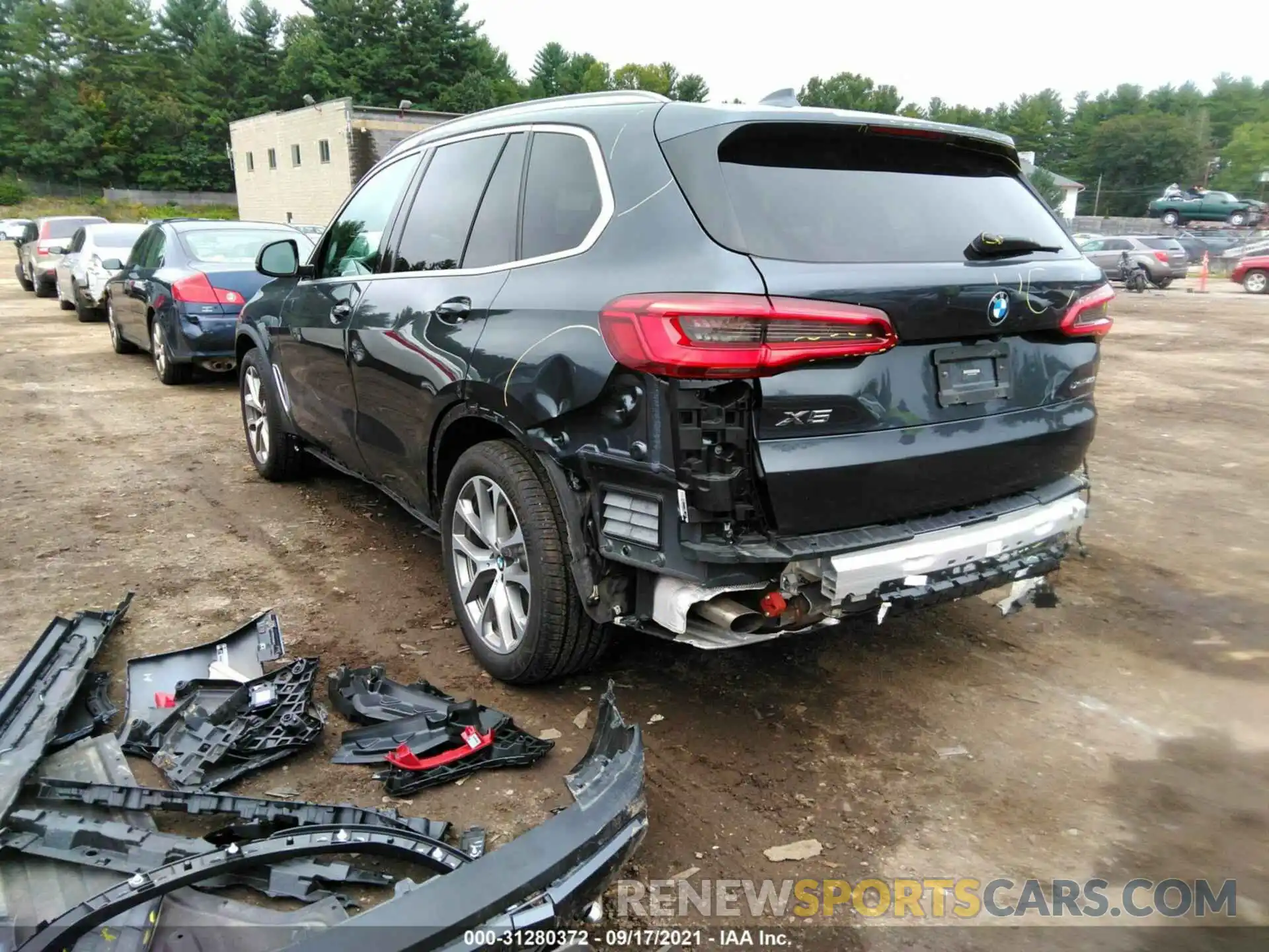 3 Photograph of a damaged car 5UXCR6C59KLL40003 BMW X5 2019