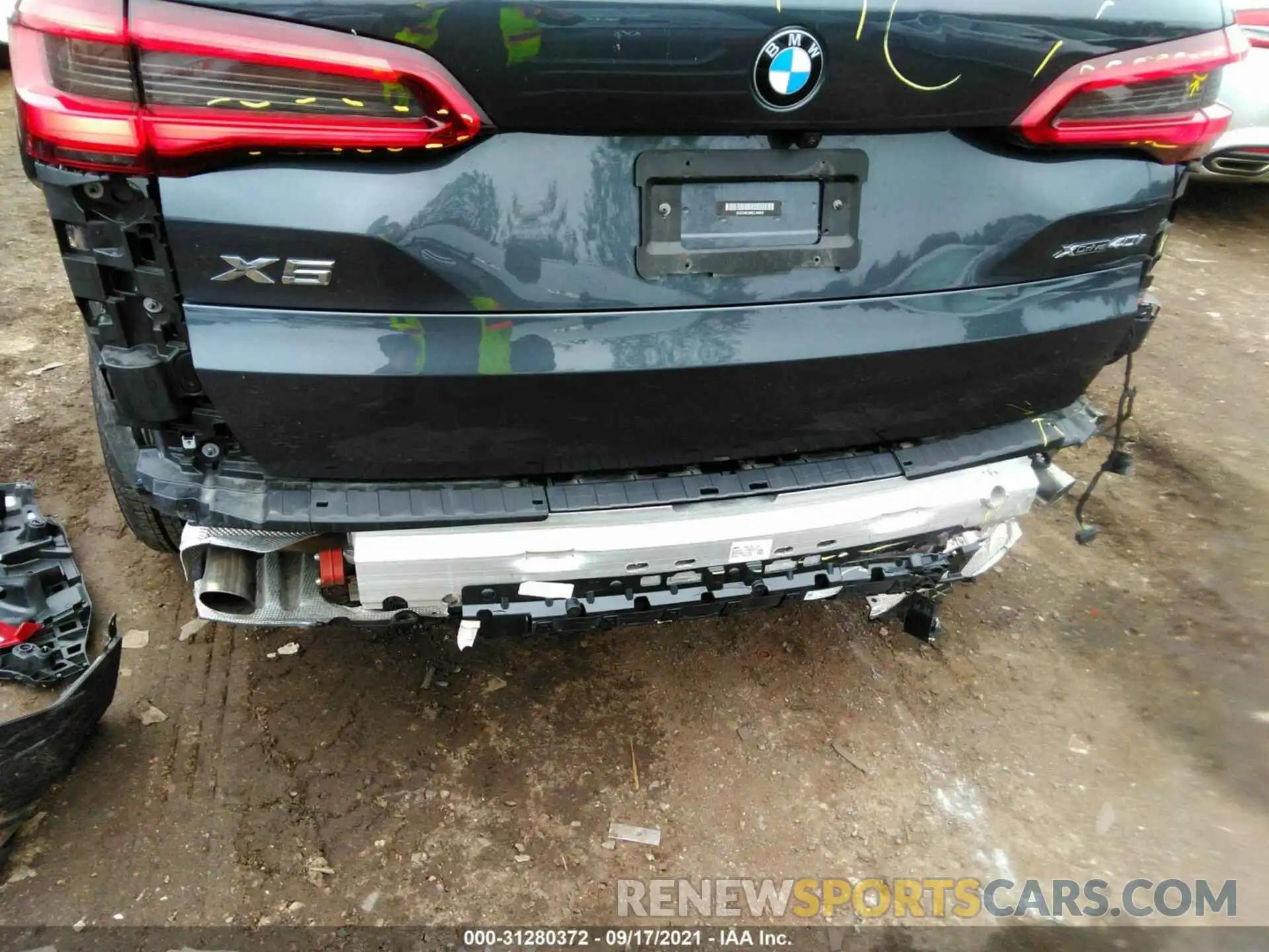 6 Photograph of a damaged car 5UXCR6C59KLL40003 BMW X5 2019