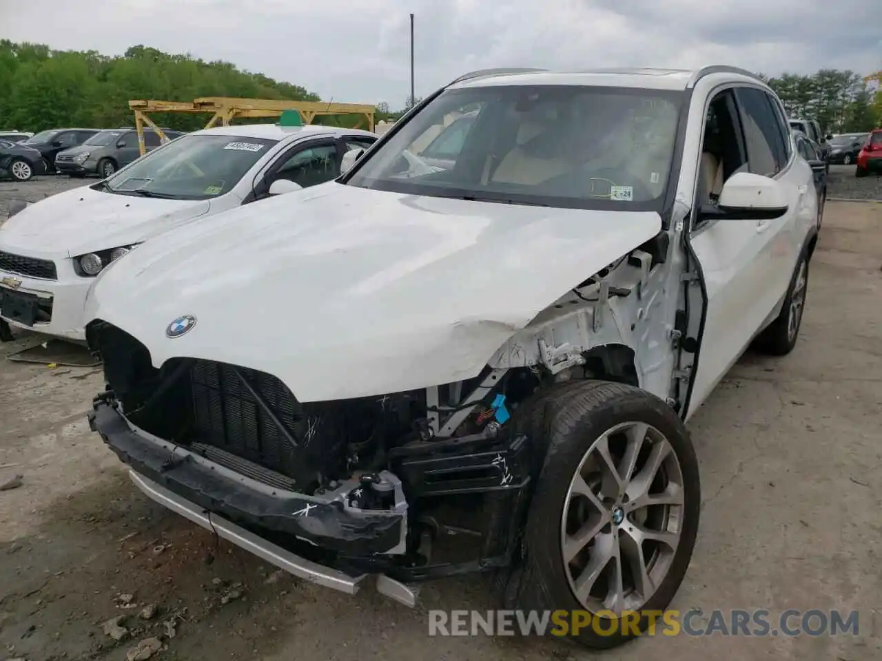 2 Photograph of a damaged car 5UXCR6C59KLL53303 BMW X5 2019