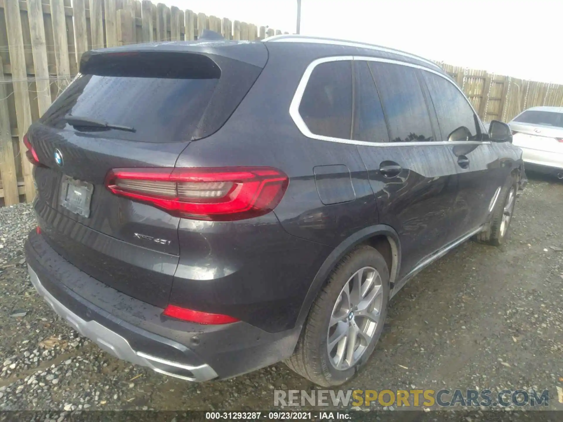 4 Photograph of a damaged car 5UXCR6C59KLL53401 BMW X5 2019