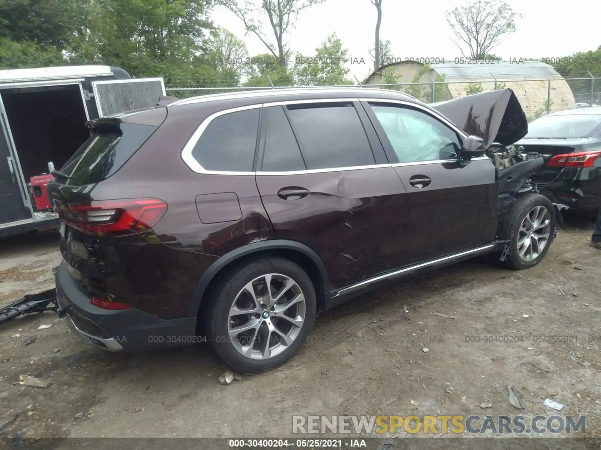 4 Photograph of a damaged car 5UXCR6C59KLL61854 BMW X5 2019