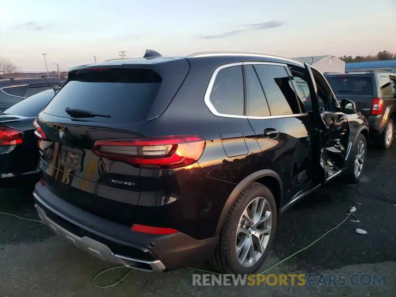 4 Photograph of a damaged car 5UXCR6C59KLL64494 BMW X5 2019