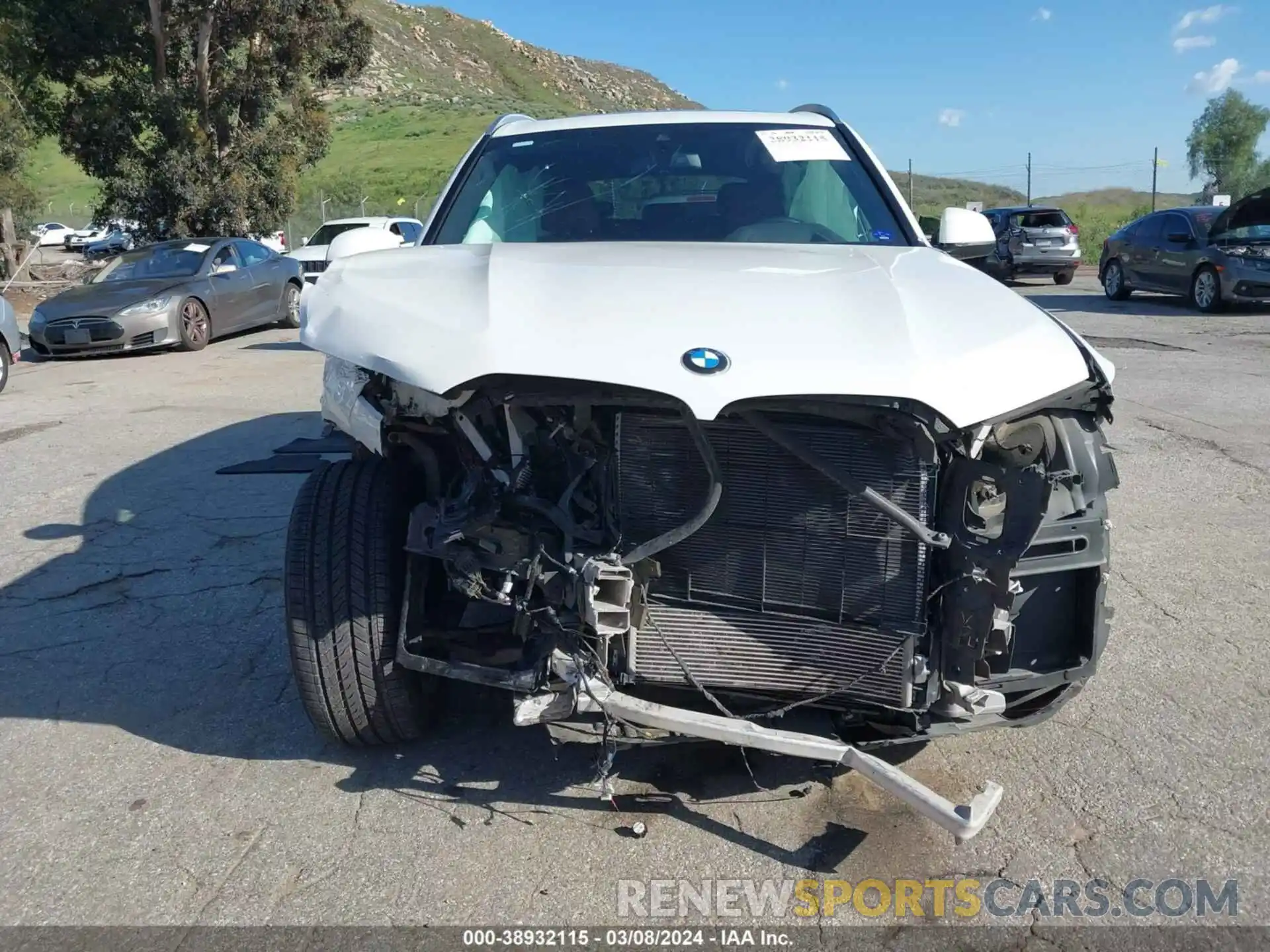 12 Photograph of a damaged car 5UXCR6C5XKLK87327 BMW X5 2019