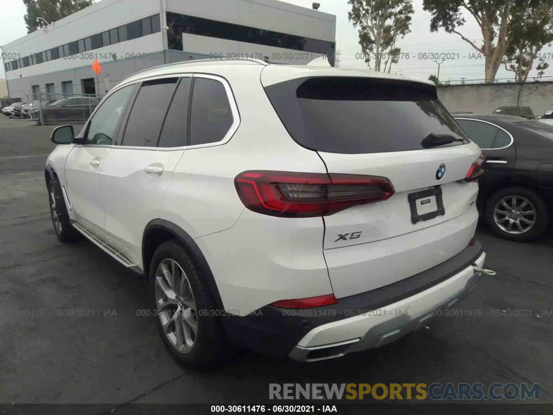 3 Photograph of a damaged car 5UXCR6C5XKLK88588 BMW X5 2019