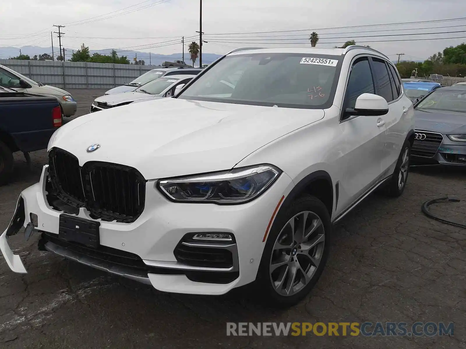 2 Фотография поврежденного автомобиля 5UXCR6C5XKLL03574 BMW X5 2019