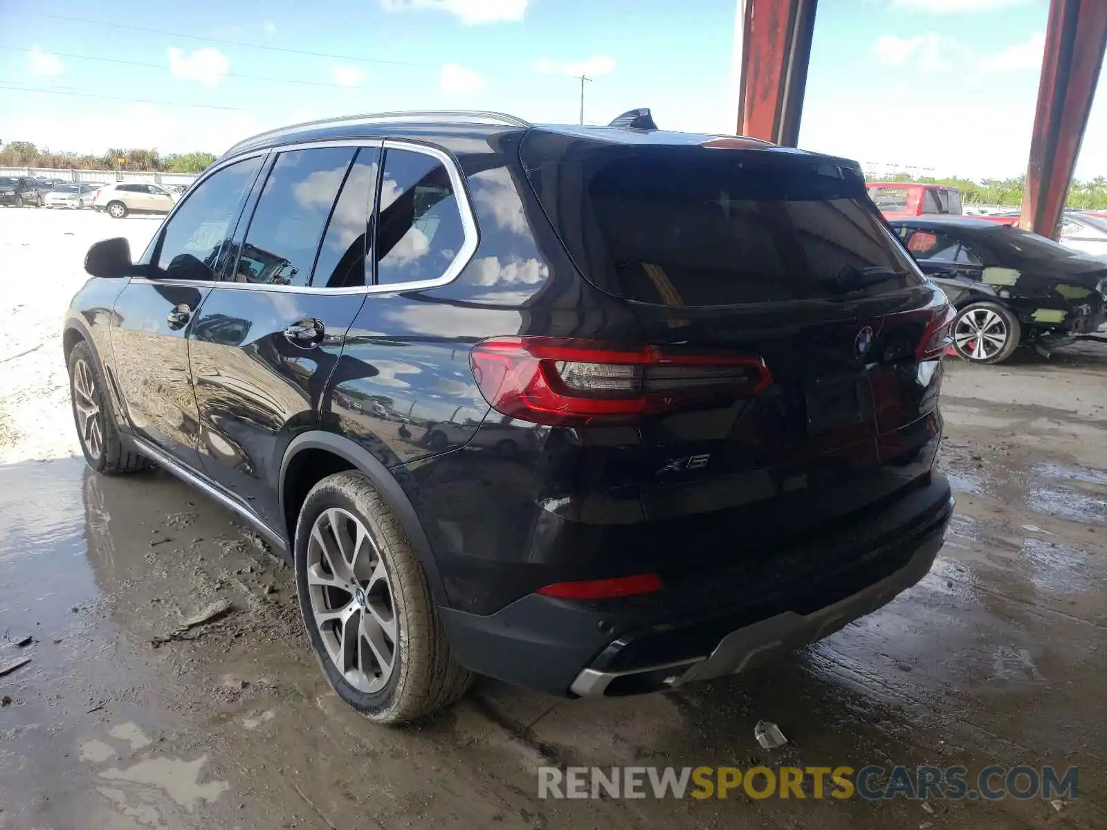 3 Photograph of a damaged car 5UXCR6C5XKLL04188 BMW X5 2019