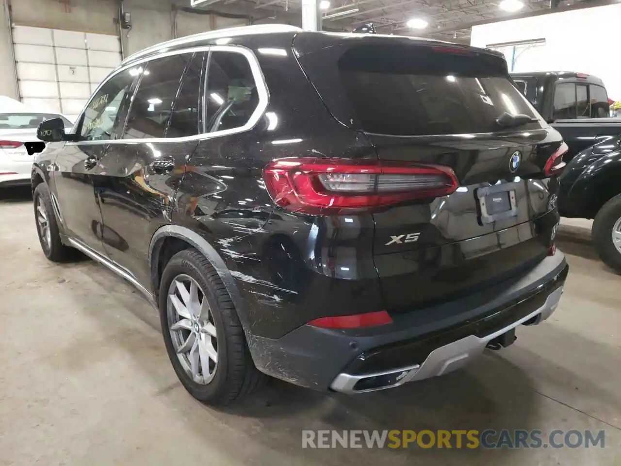 3 Photograph of a damaged car 5UXCR6C5XKLL07978 BMW X5 2019