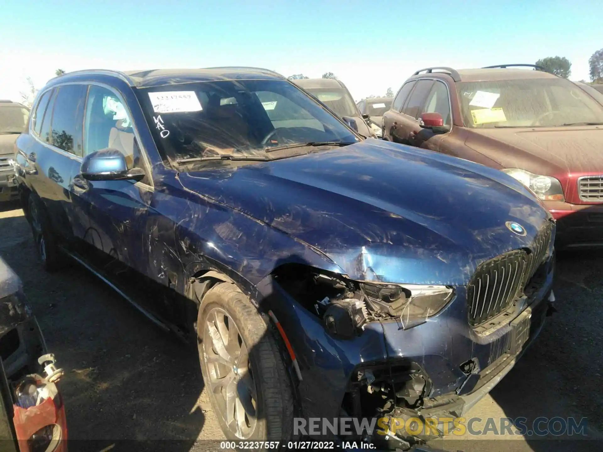 1 Photograph of a damaged car 5UXCR6C5XKLL10332 BMW X5 2019