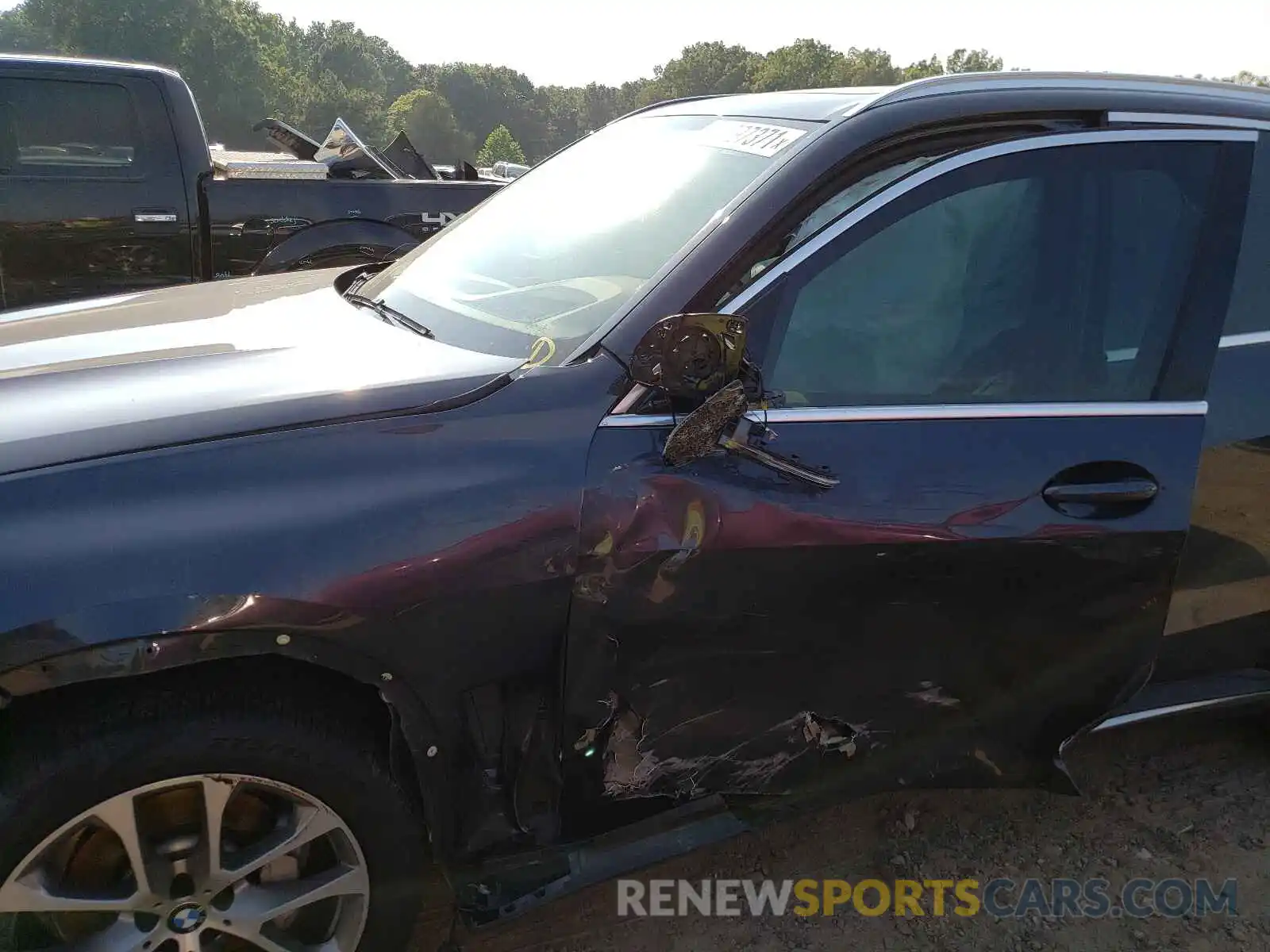 9 Photograph of a damaged car 5UXCR6C5XKLL13182 BMW X5 2019