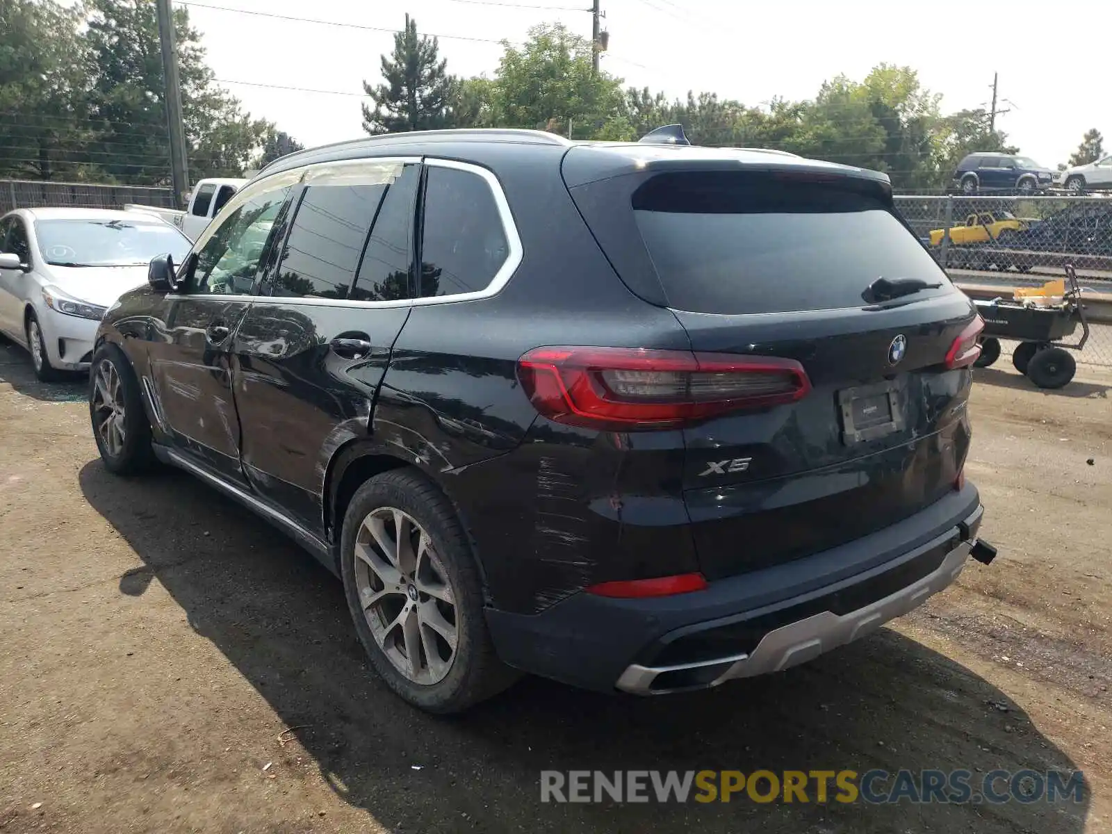 3 Photograph of a damaged car 5UXCR6C5XKLL14168 BMW X5 2019