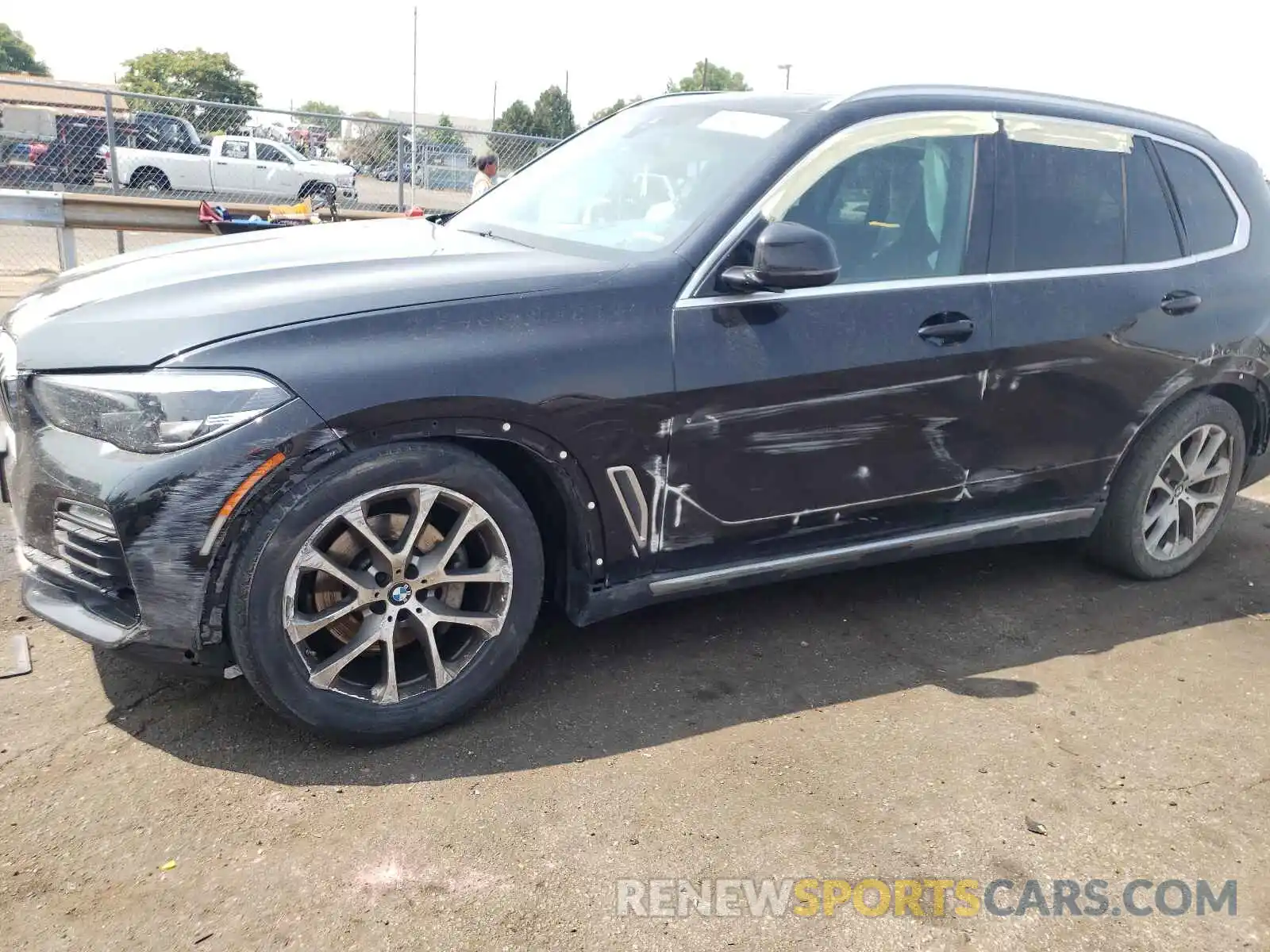 9 Photograph of a damaged car 5UXCR6C5XKLL14168 BMW X5 2019