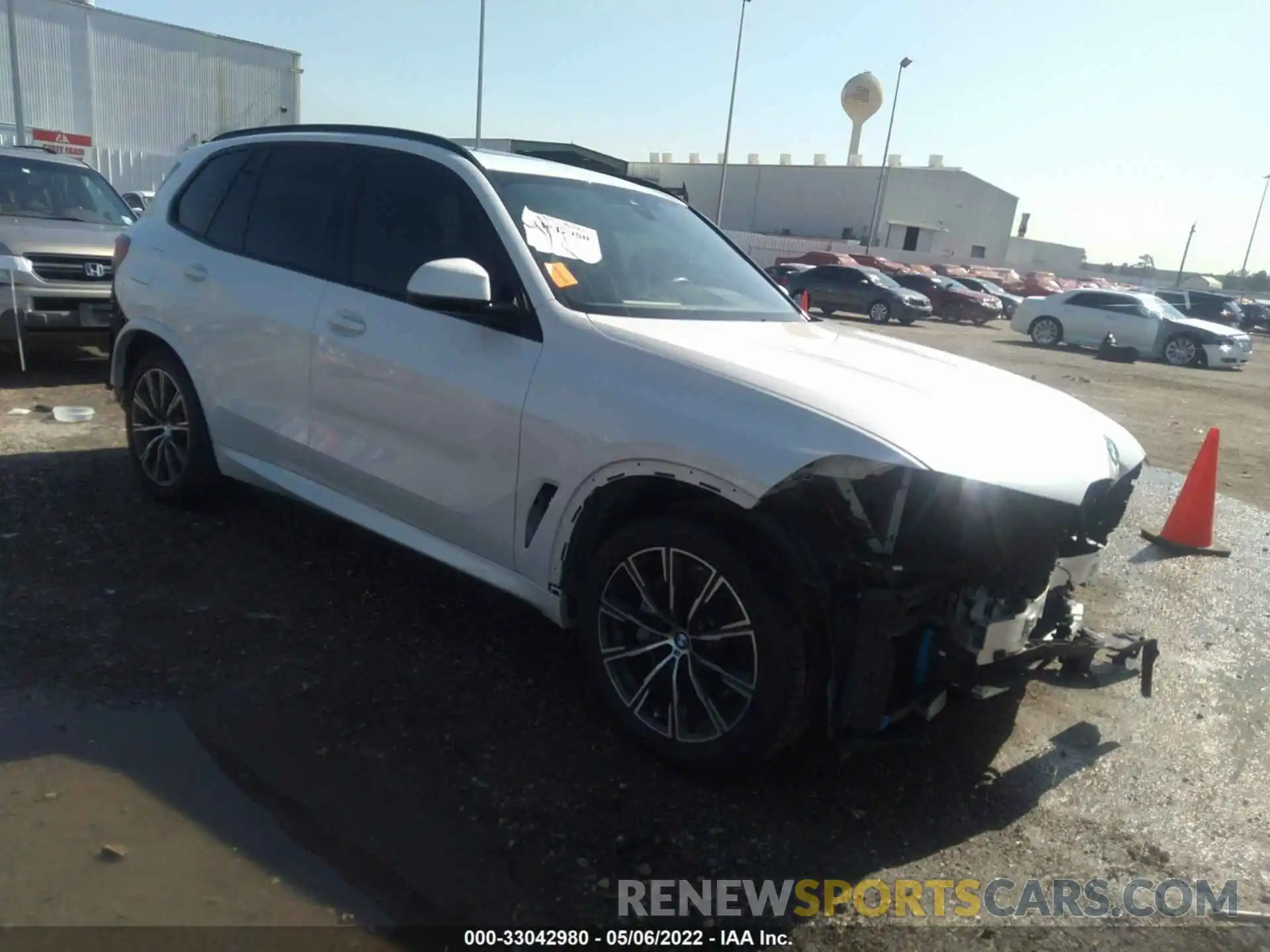 1 Photograph of a damaged car 5UXCR6C5XKLL23372 BMW X5 2019