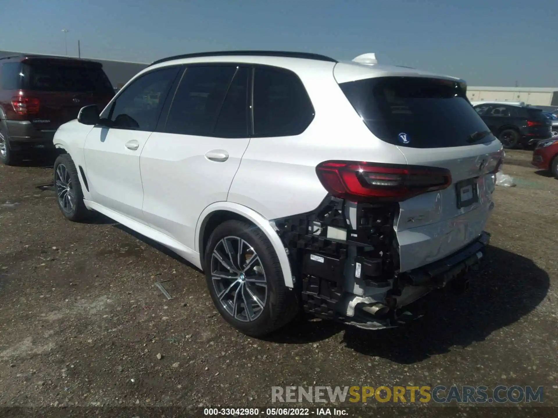 3 Photograph of a damaged car 5UXCR6C5XKLL23372 BMW X5 2019