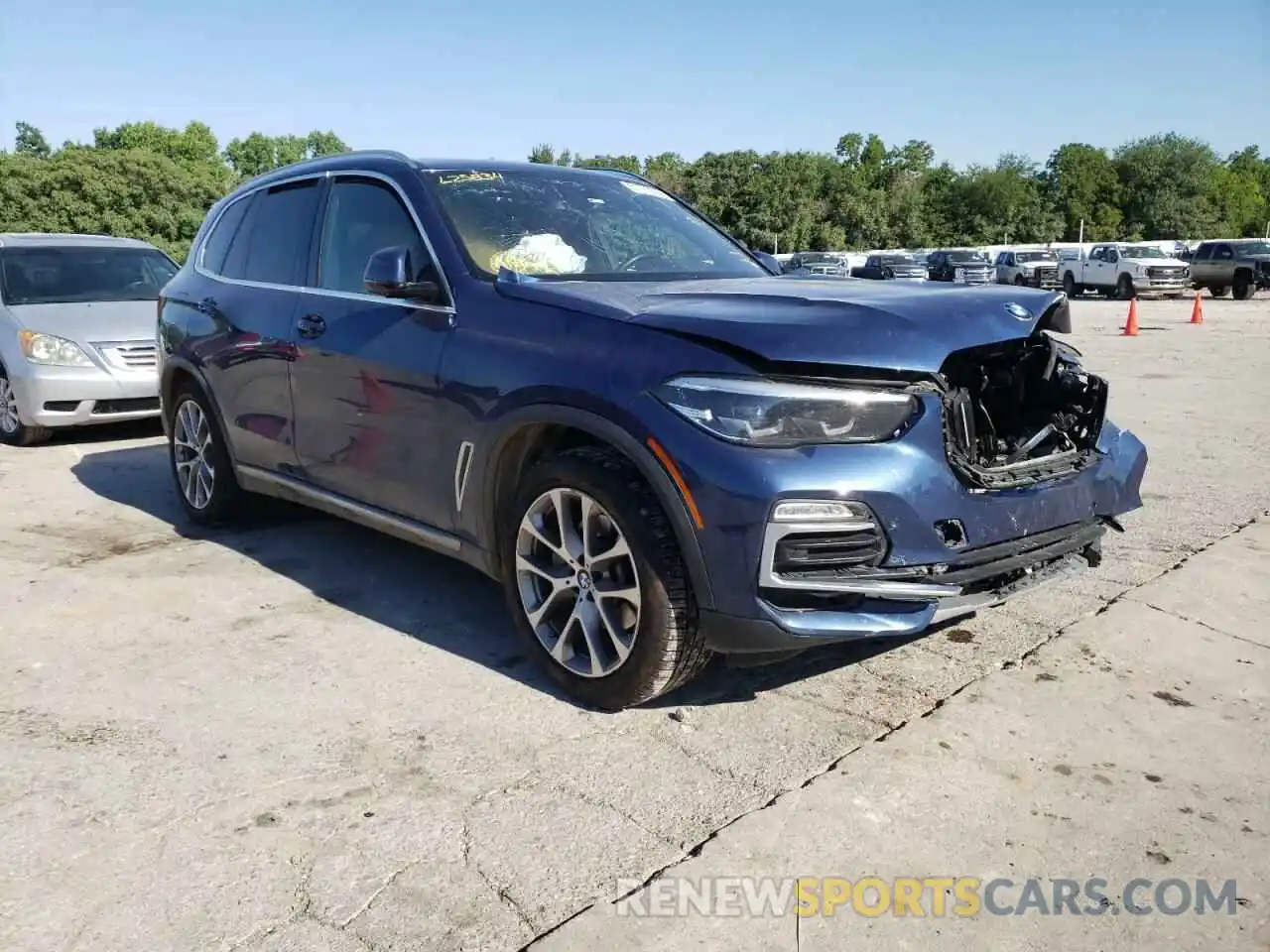 1 Photograph of a damaged car 5UXCR6C5XKLL25834 BMW X5 2019