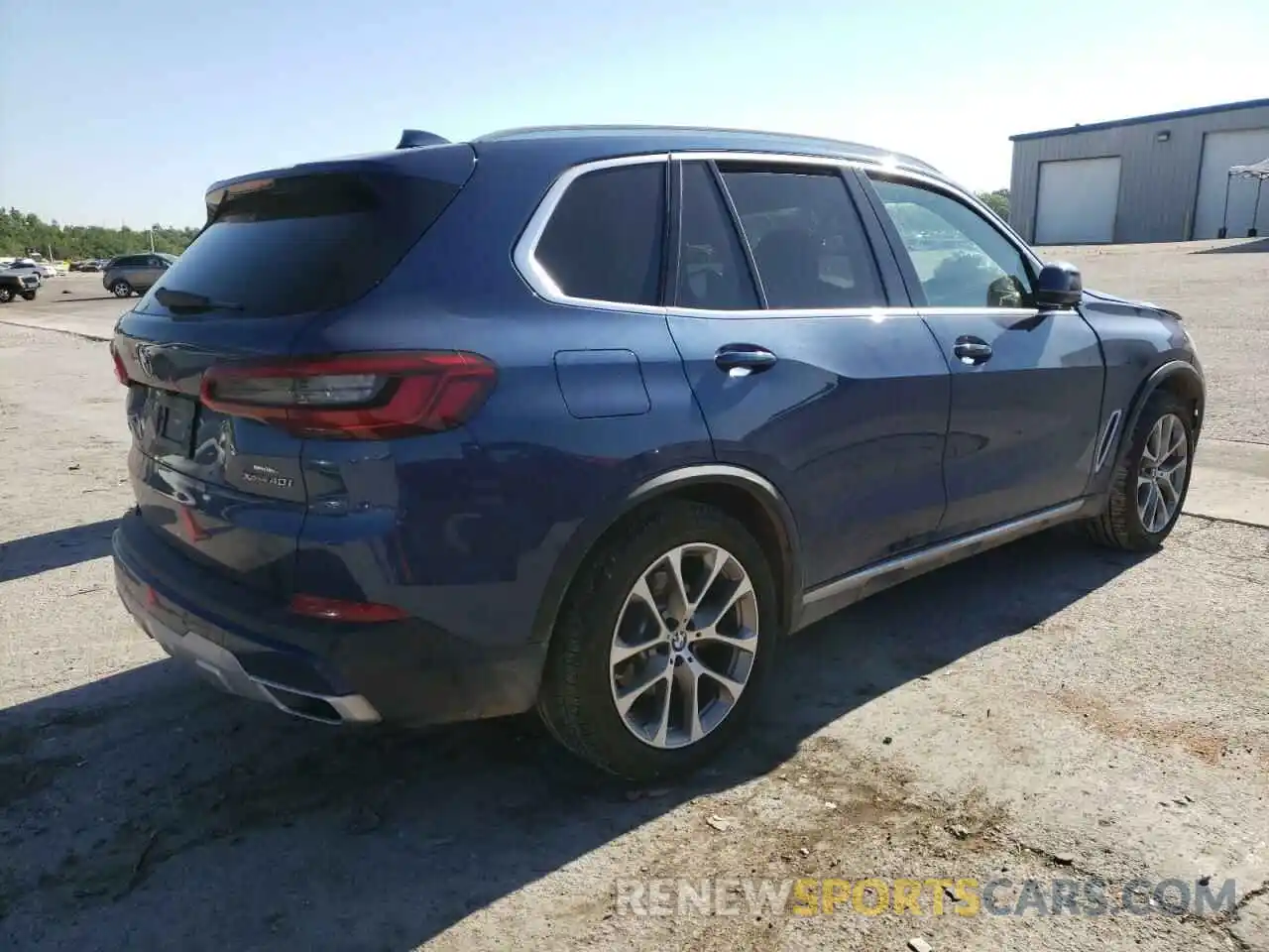 4 Photograph of a damaged car 5UXCR6C5XKLL25834 BMW X5 2019