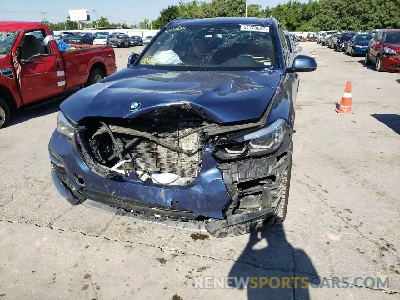 9 Photograph of a damaged car 5UXCR6C5XKLL25834 BMW X5 2019