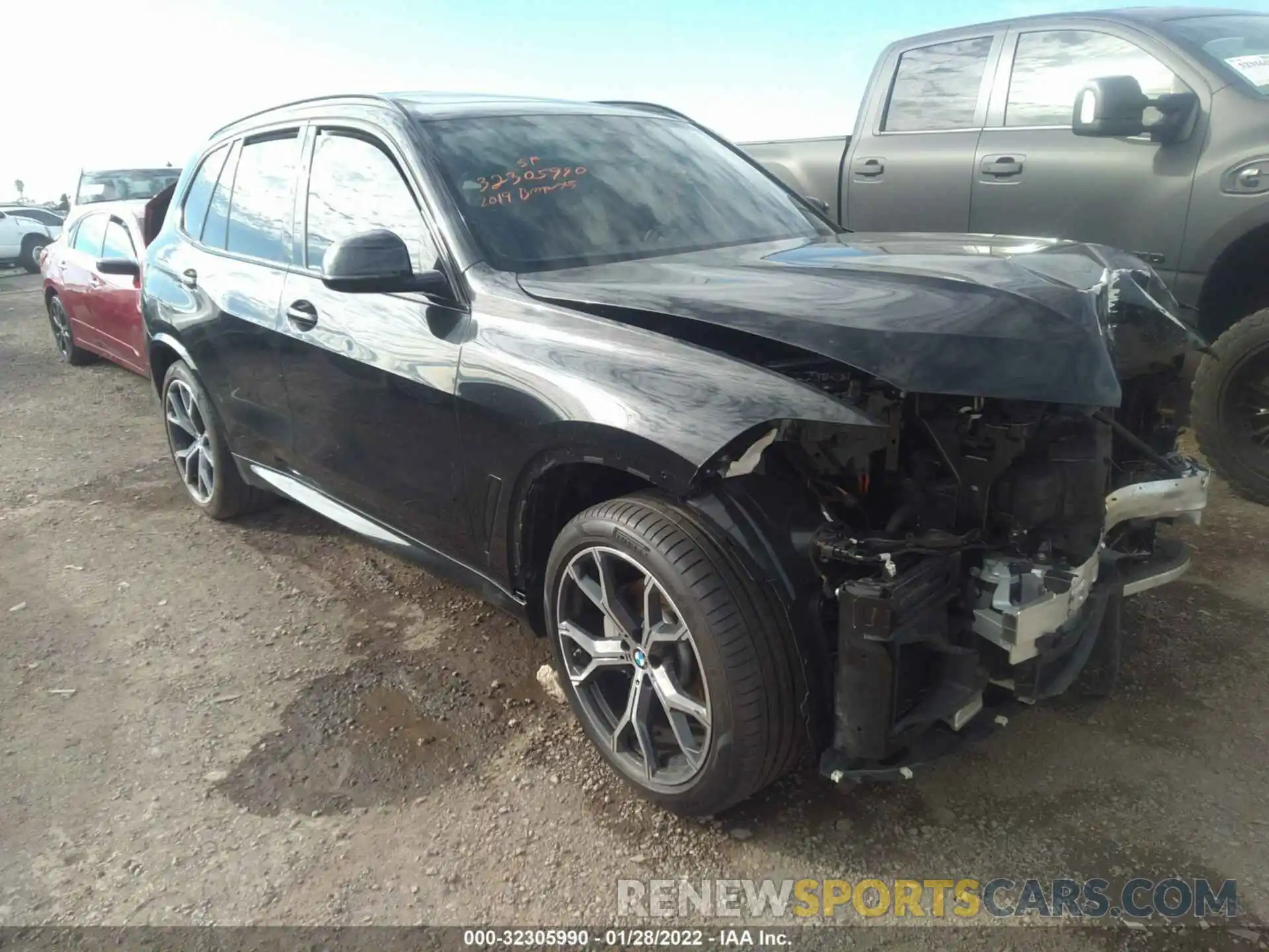 1 Photograph of a damaged car 5UXCR6C5XKLL34680 BMW X5 2019