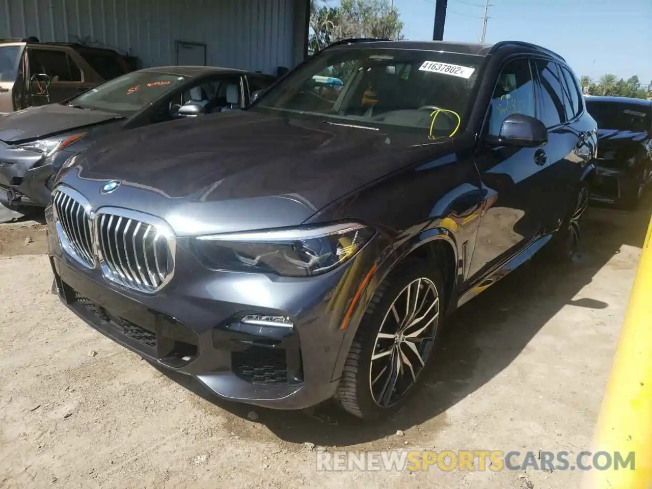 2 Фотография поврежденного автомобиля 5UXCR6C5XKLL36140 BMW X5 2019