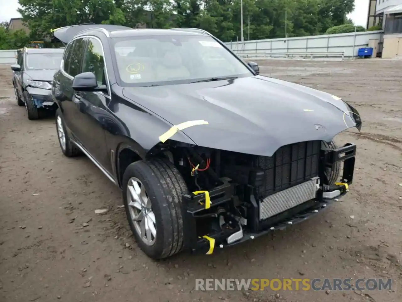 1 Photograph of a damaged car 5UXCR6C5XKLL36252 BMW X5 2019