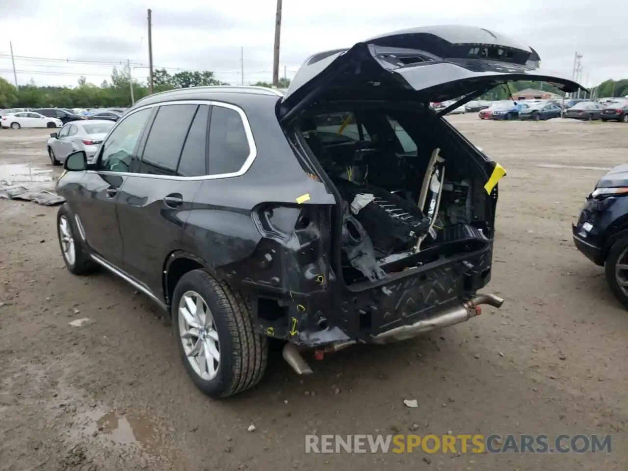 3 Photograph of a damaged car 5UXCR6C5XKLL36252 BMW X5 2019