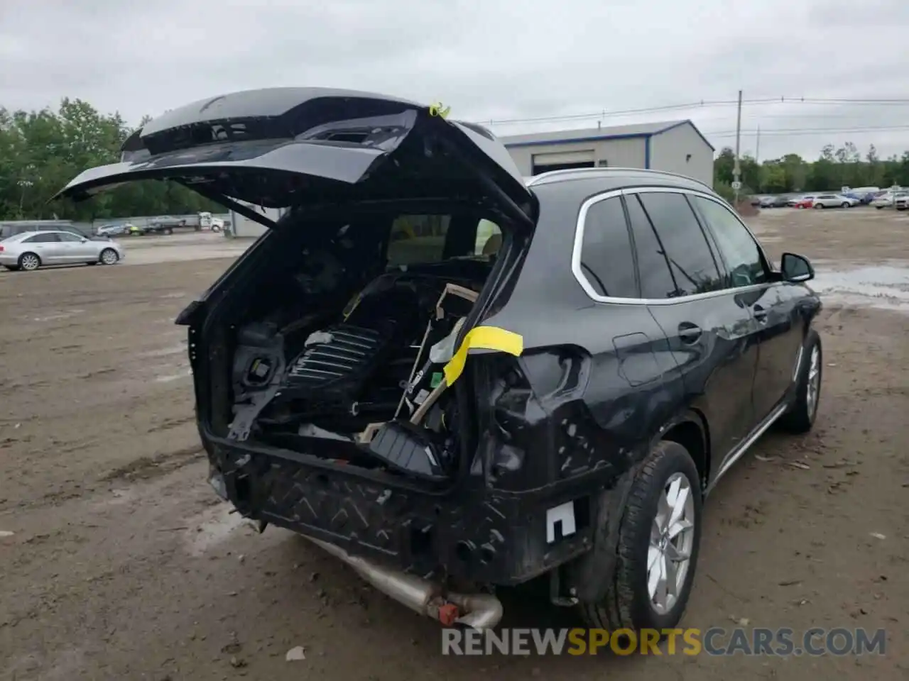 4 Photograph of a damaged car 5UXCR6C5XKLL36252 BMW X5 2019