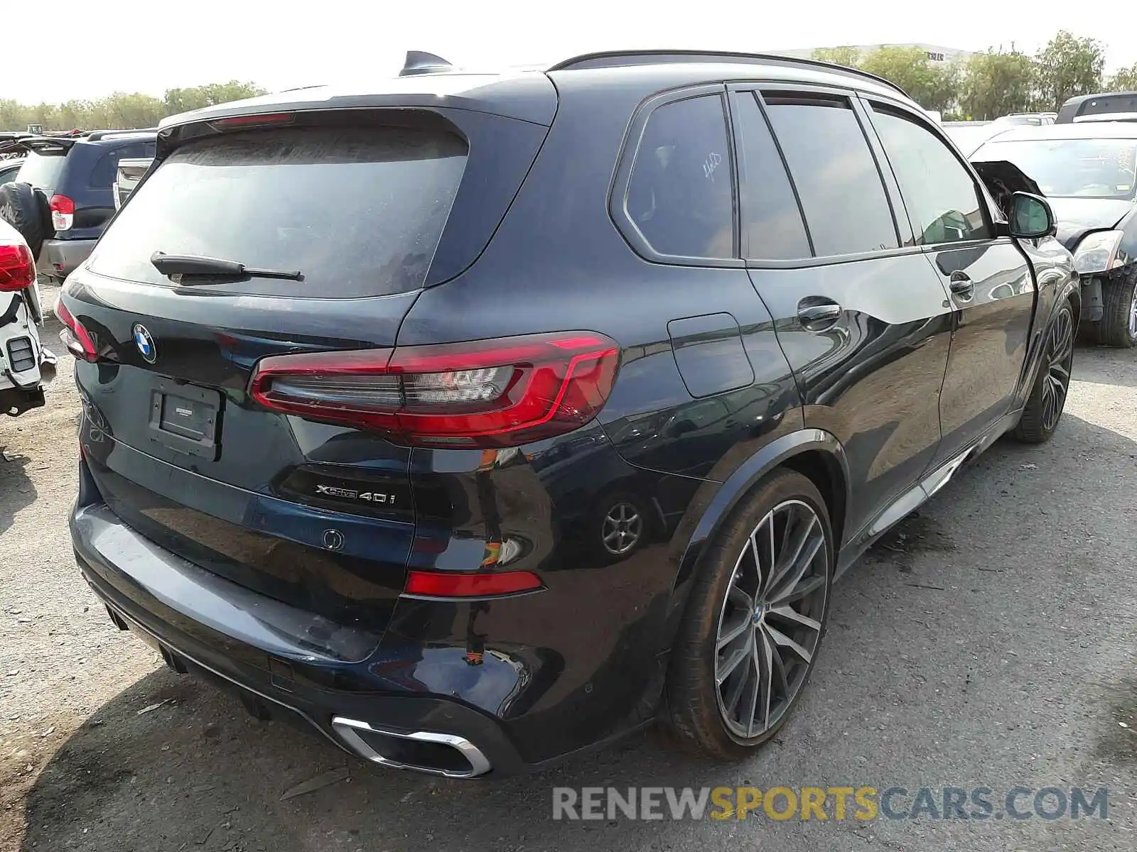 4 Photograph of a damaged car 5UXCR6C5XKLL40091 BMW X5 2019