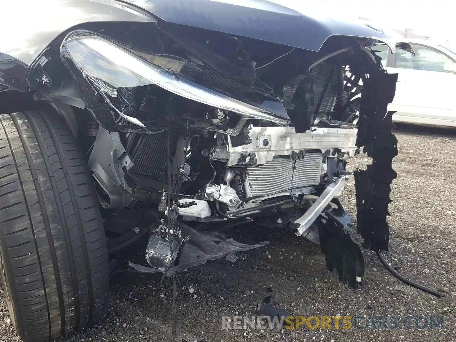 9 Photograph of a damaged car 5UXCR6C5XKLL61247 BMW X5 2019