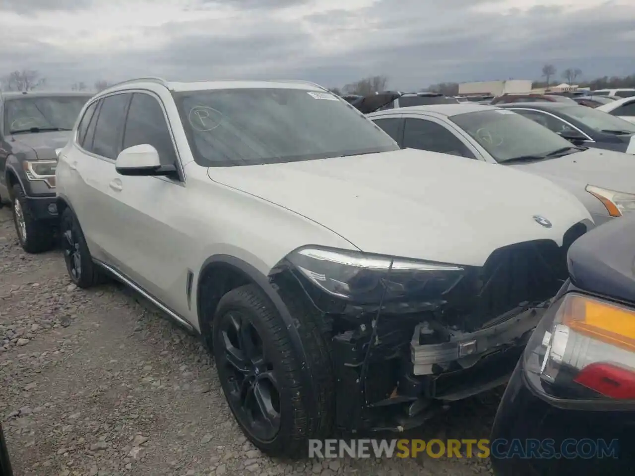 1 Photograph of a damaged car 5UXCR6C5XKLL63581 BMW X5 2019